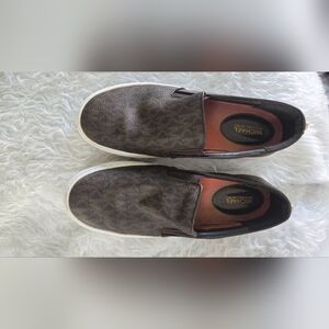 Michael Kors Monogram Slip-On Sneakers Brown Logo Canvas Women’s Size 6M